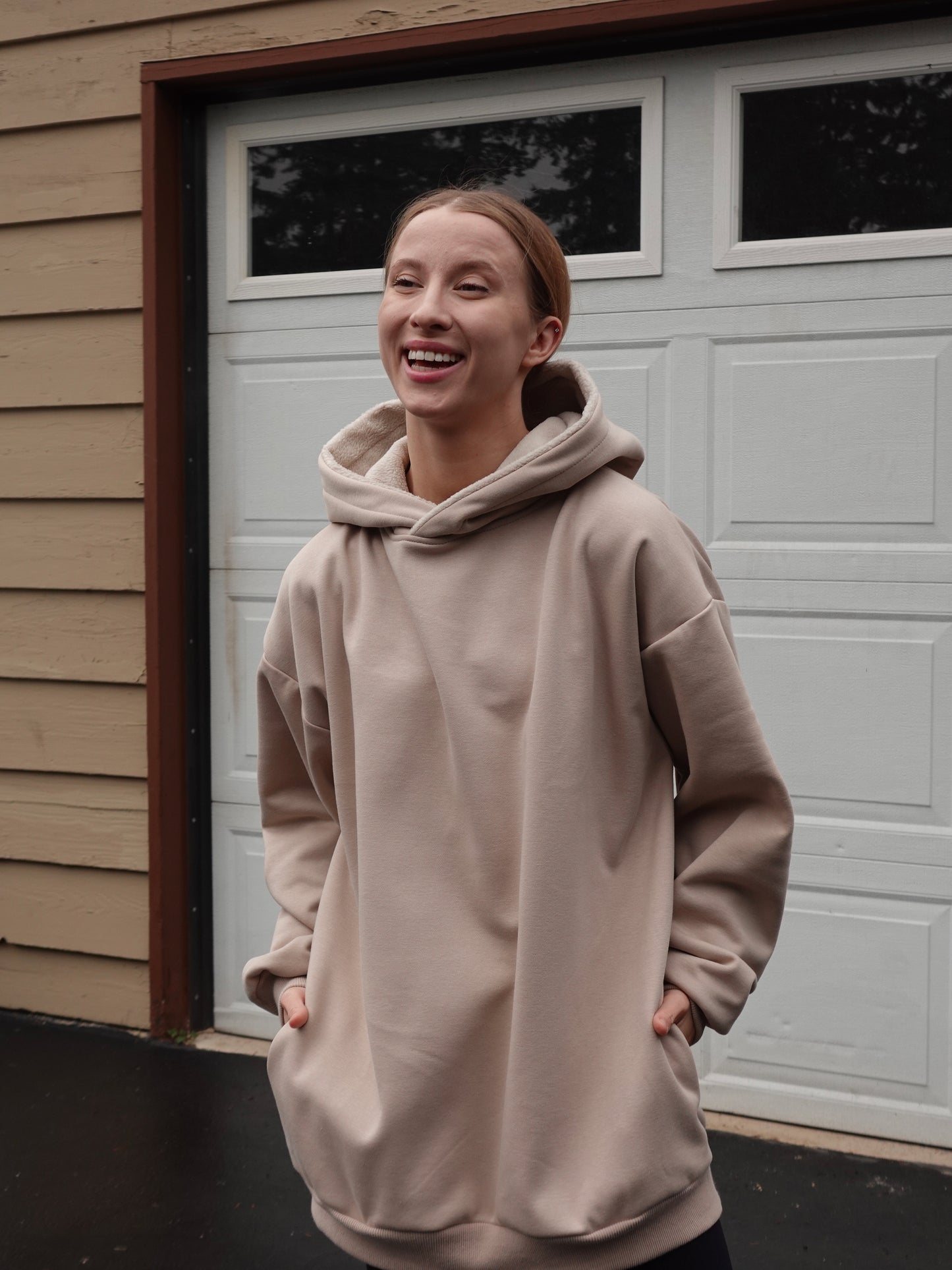 🤎 Oversized Hoodie (Fleece-Lined) · Beige