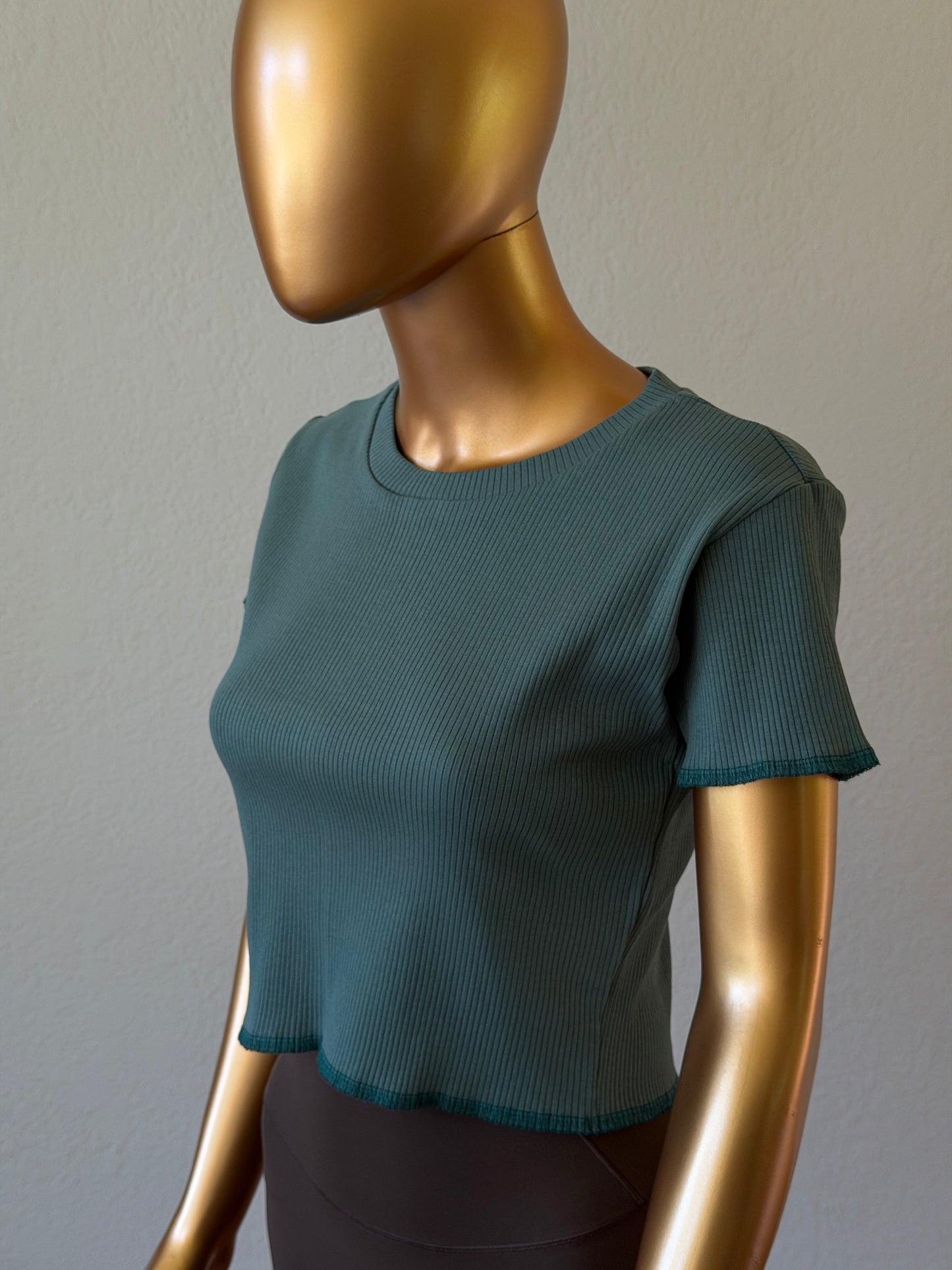 🌼 Women's T-Shirt in Premium Stretch
Rib Knit