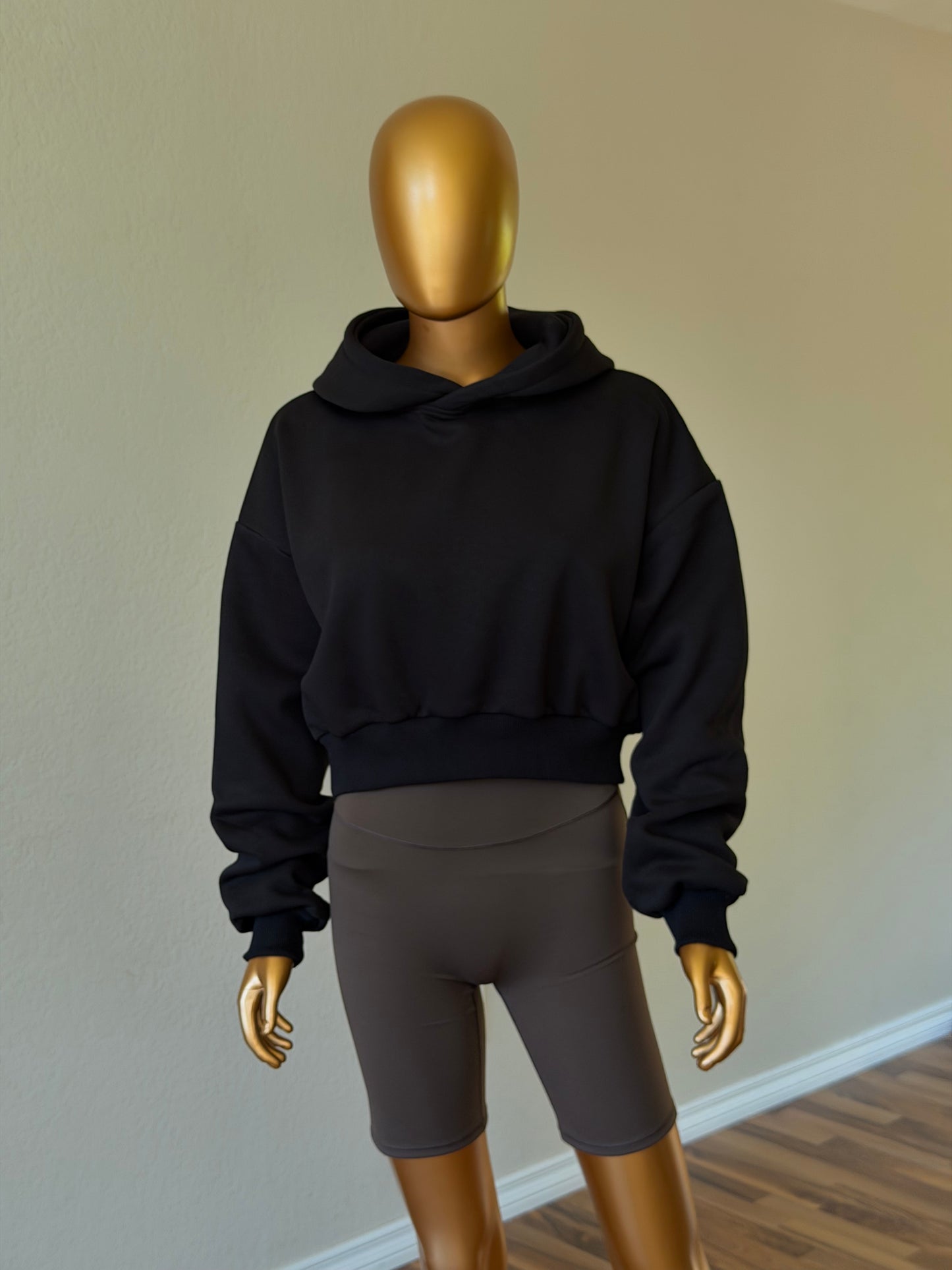 🖤 Cropped Hoodie - Soft Fleece
Interior