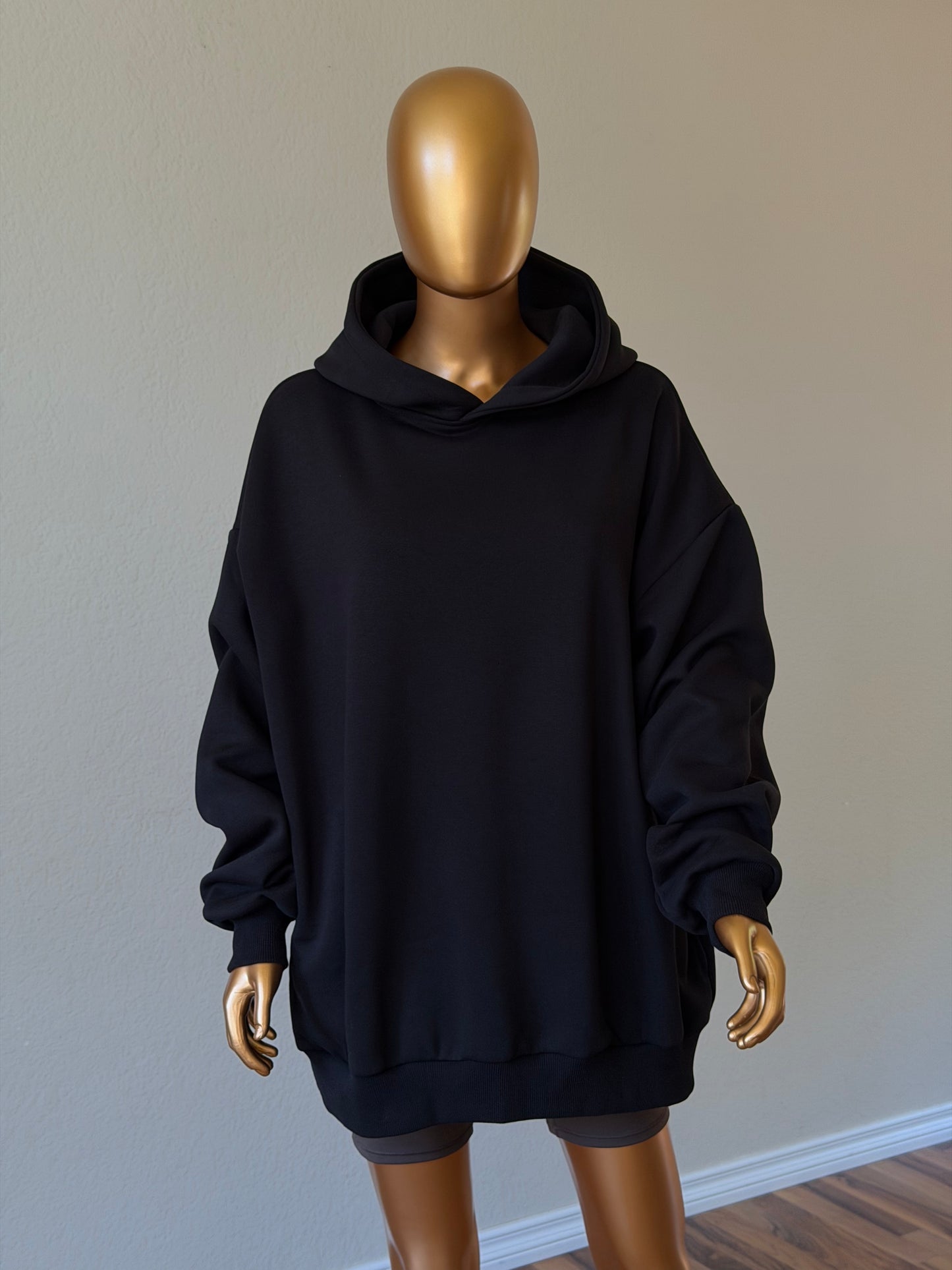 🖤 Oversized Hoodie (Fleece-Lined) · Black