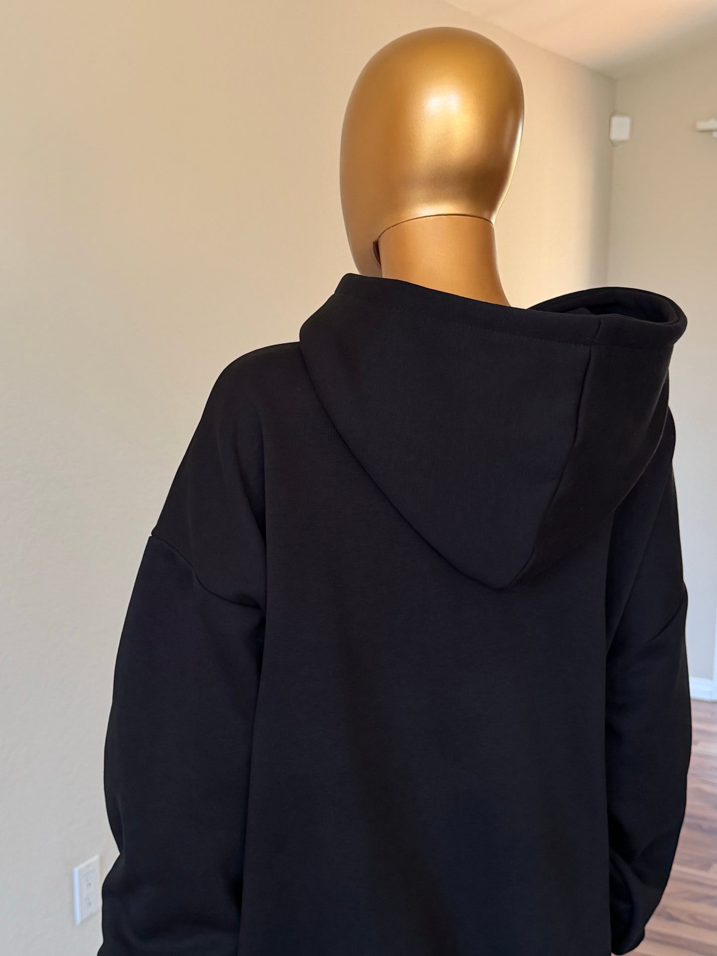 🖤 Oversized Hoodie (Fleece-Lined) · Black